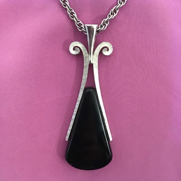Vintage 1970’s Avon Silver Necklace with Ebony Teardrop Pendant - Picture 1 of 16